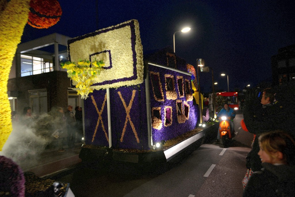 ../Images/Bloemencorso Noordwijkerhout 277.jpg